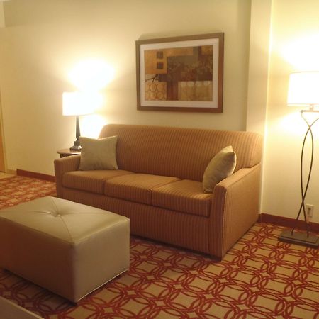 Hampton Inn & Suites Wiggins Habitación foto