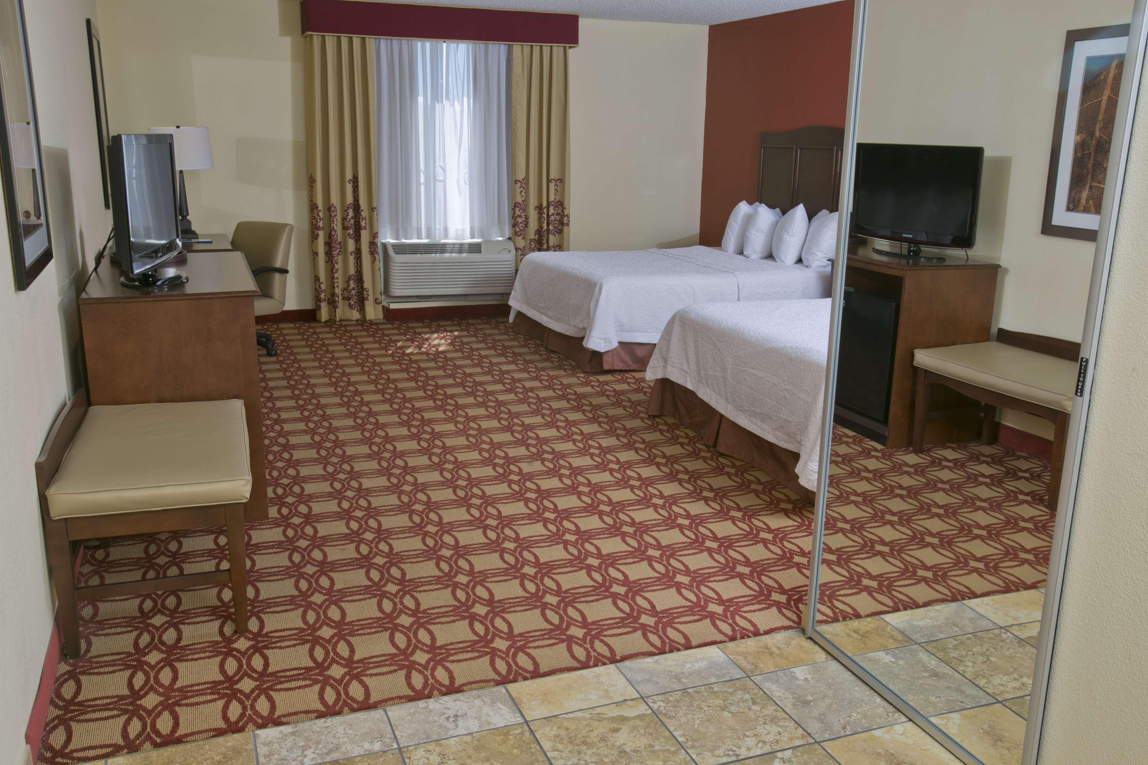 Hampton Inn & Suites Wiggins Exterior foto